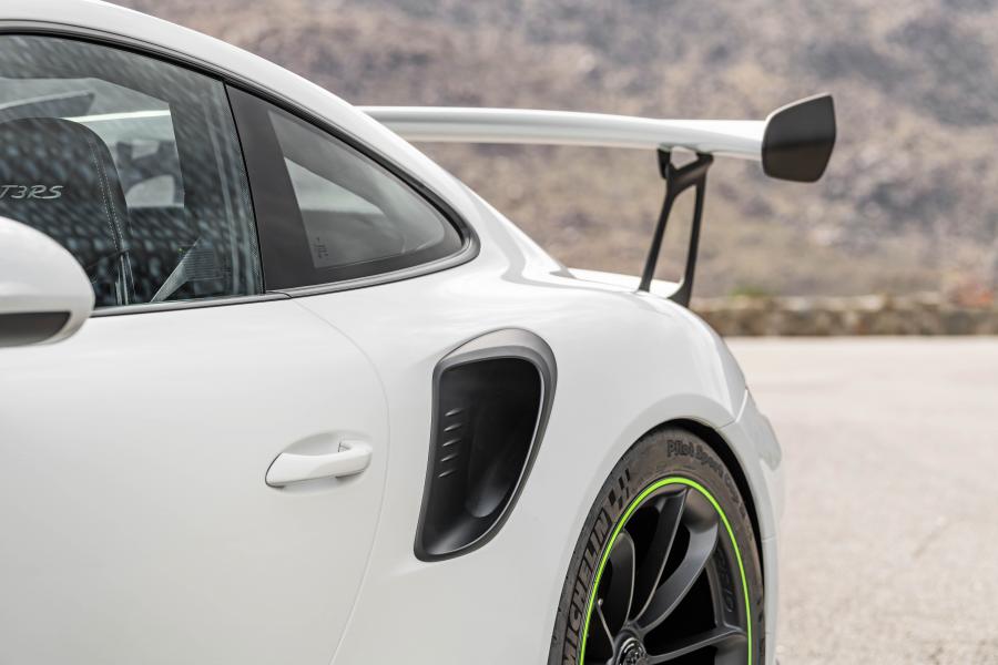 Детали экстерьера Porsche 911 GT3 RS (991) 2018 года  (NA) (фото 10 из 40)